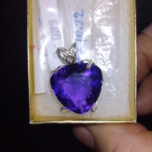 17 caret amethyst